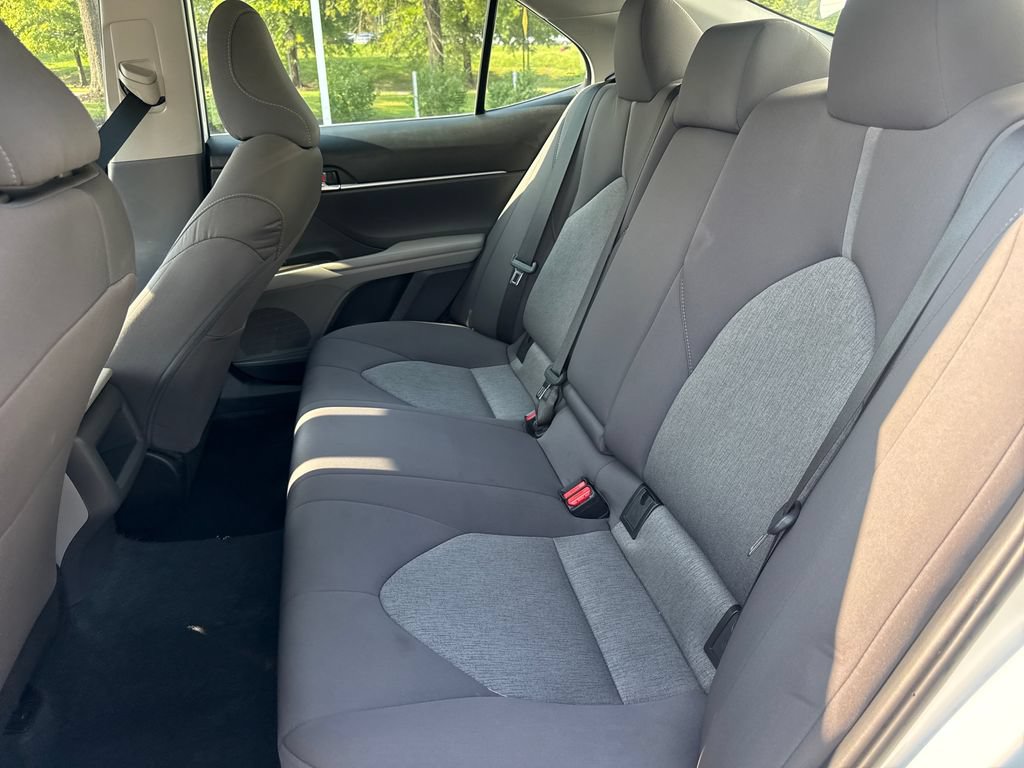 Used 2023 Toyota Camry LE FWD image 31