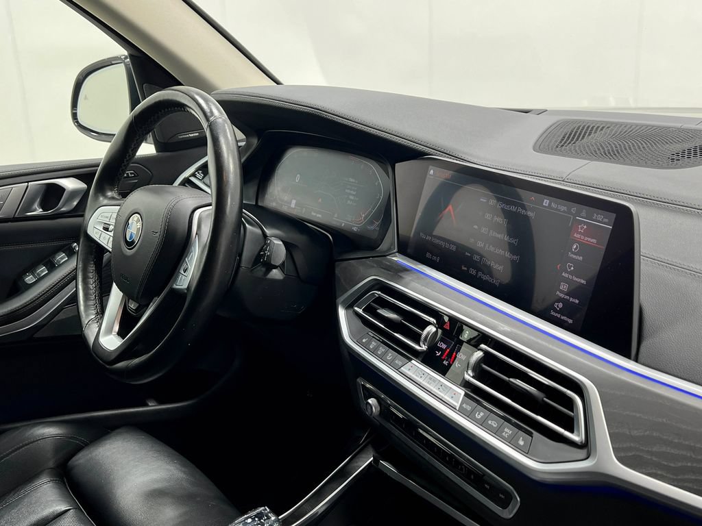 Used 2020 BMW X7 xDrive40i w/ Premium Package AWD/4WD image 22