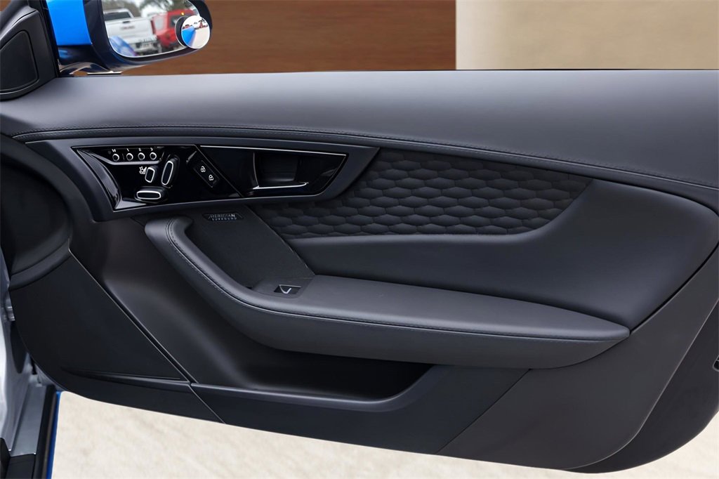 Used 2023 Jaguar F-TYPE R image 26