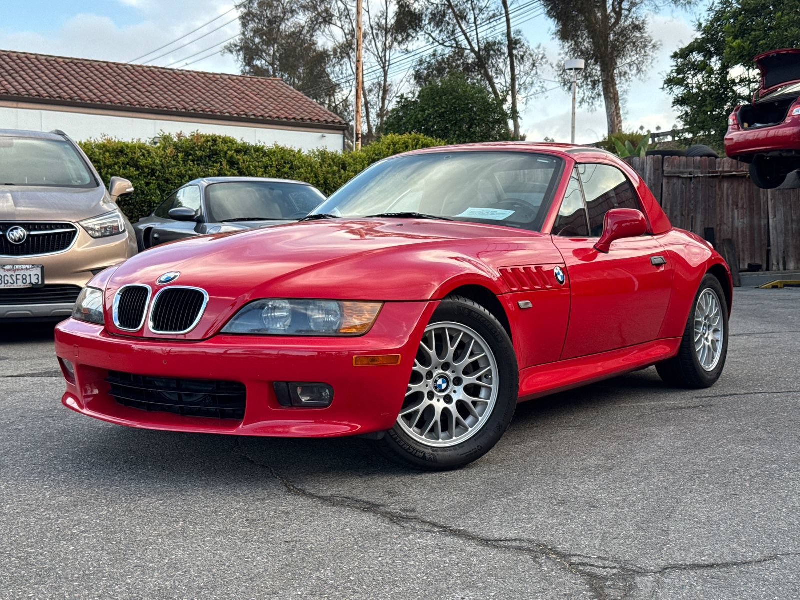 Used 1998 BMW Z3 2.8 RWD image 2