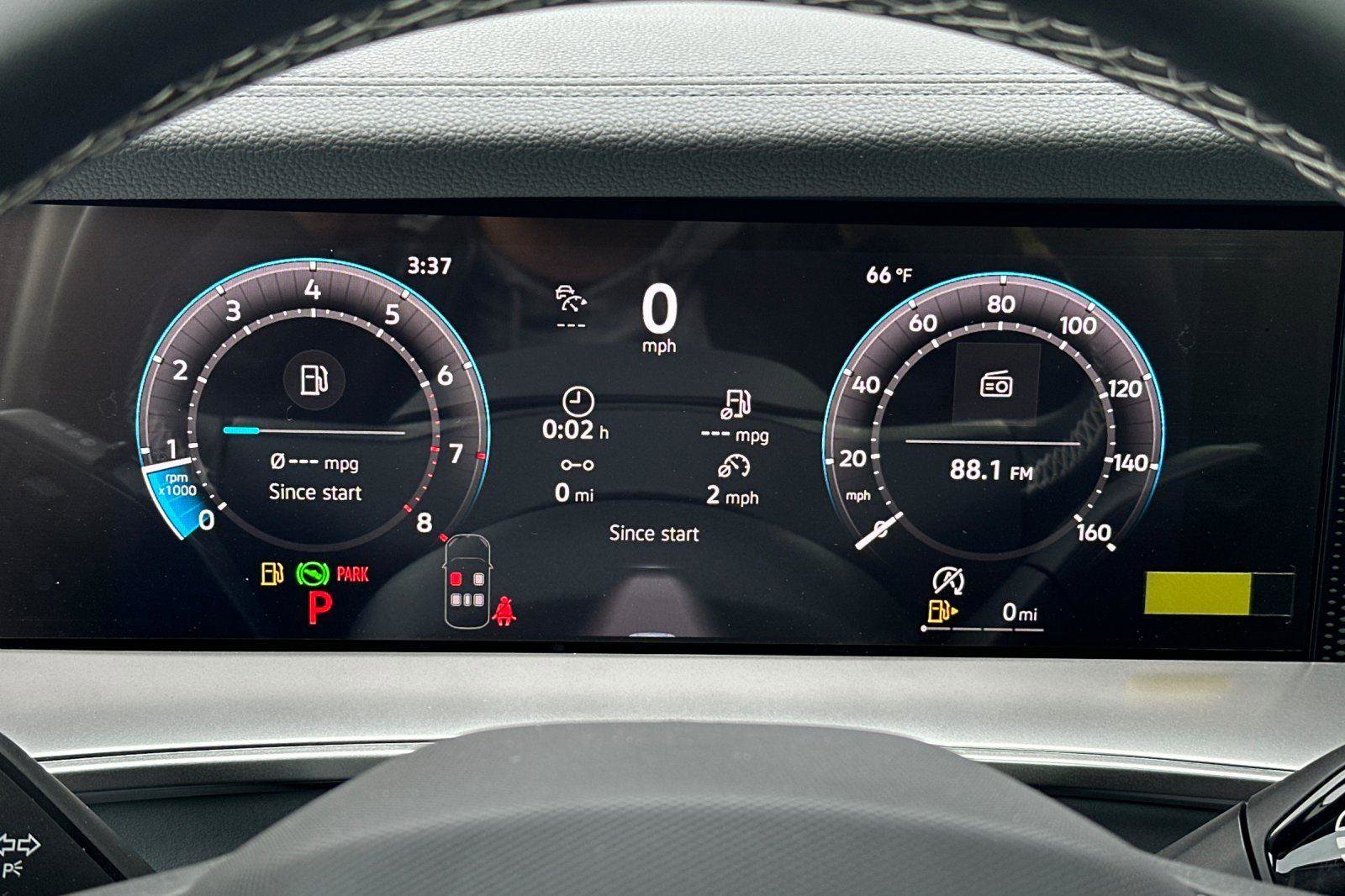 New 2026 Volkswagen Tiguan SE image 22