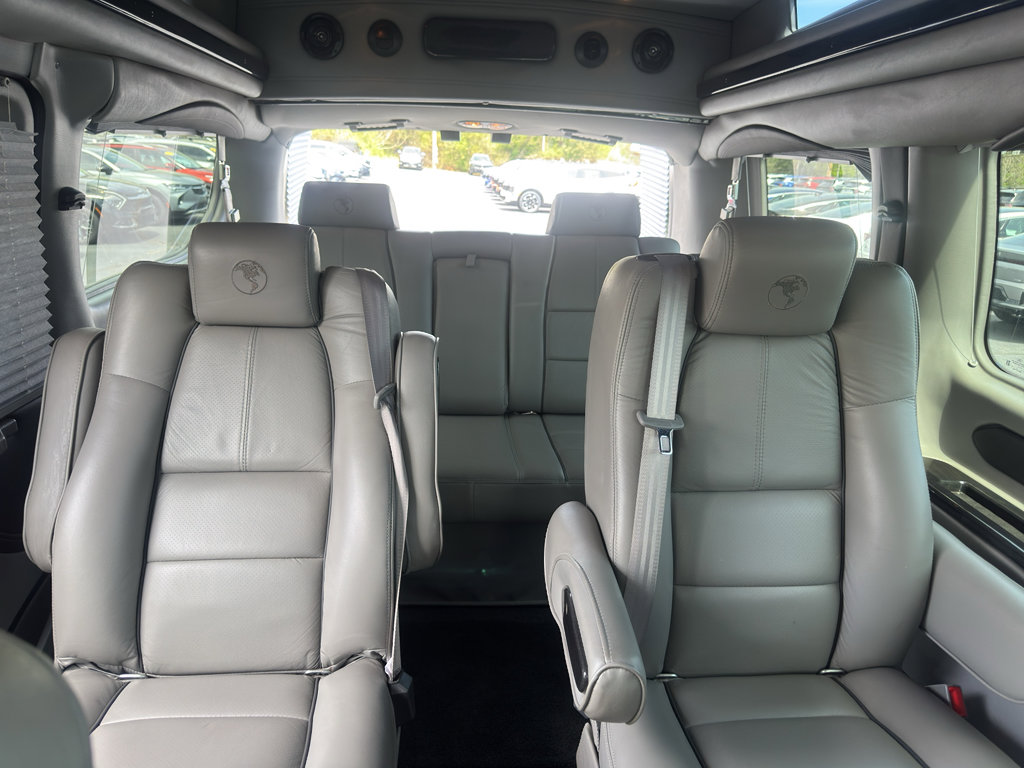 Used 2019 Ford Transit 150 130 Low Roof w/ Exterior Upgrade Package RWD image 12