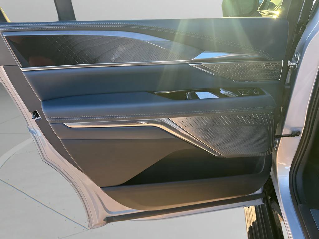 Certified 2025 Cadillac Escalade IQ Luxury 2 image 17