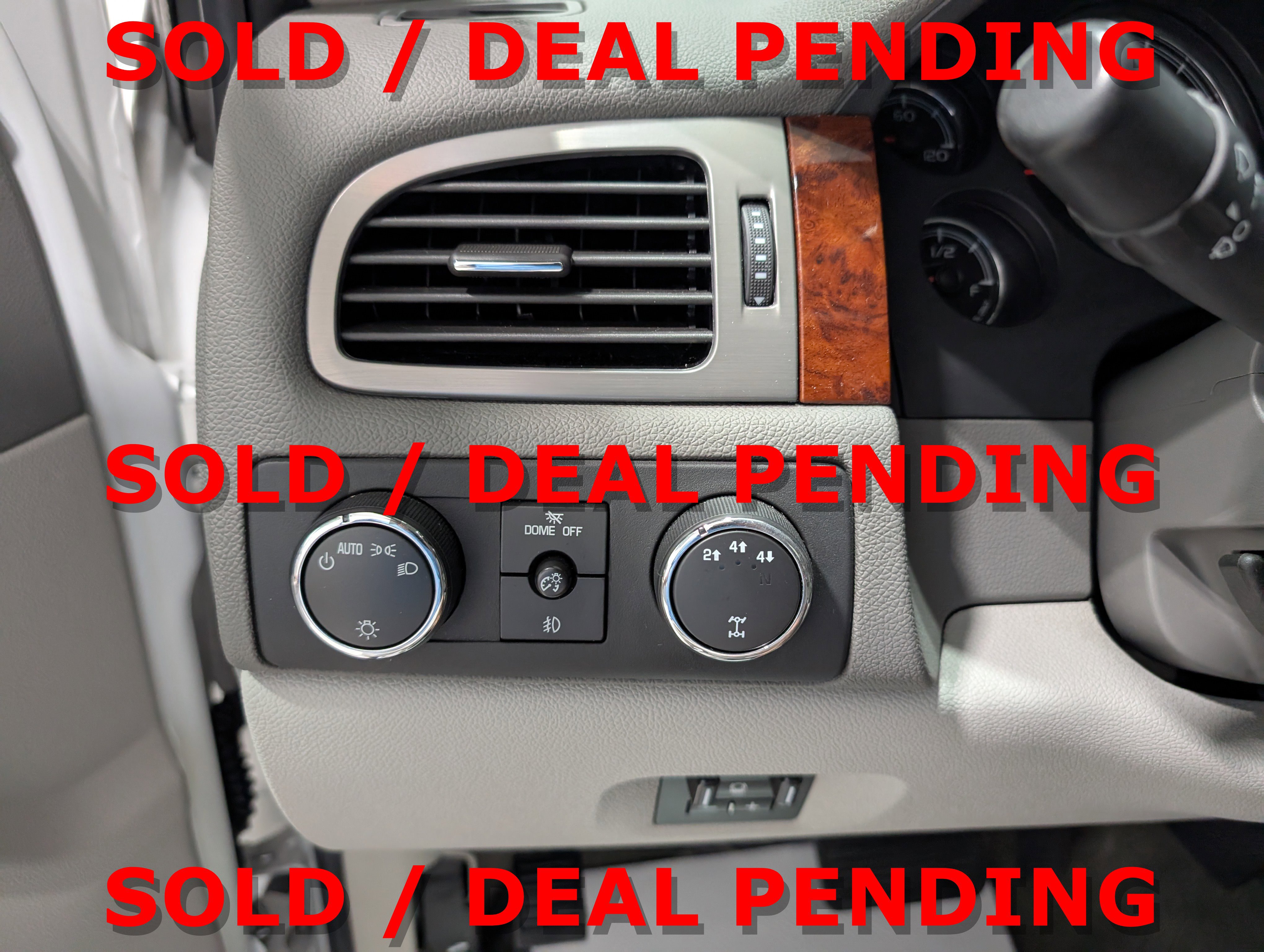 Used 2009 GMC Sierra 2500 SLT w/ SLT Convenience Package image 24