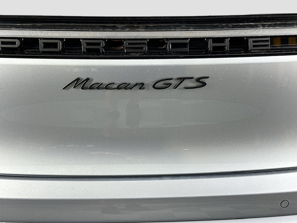 New 2026 Porsche Macan GTS AWD/4WD image 33