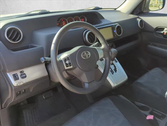 Used 2011 Scion xB FWD image 10