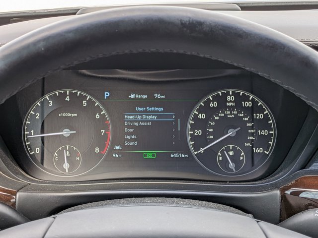 Used 2018 Genesis G90 5.0 Ultimate RWD image 8