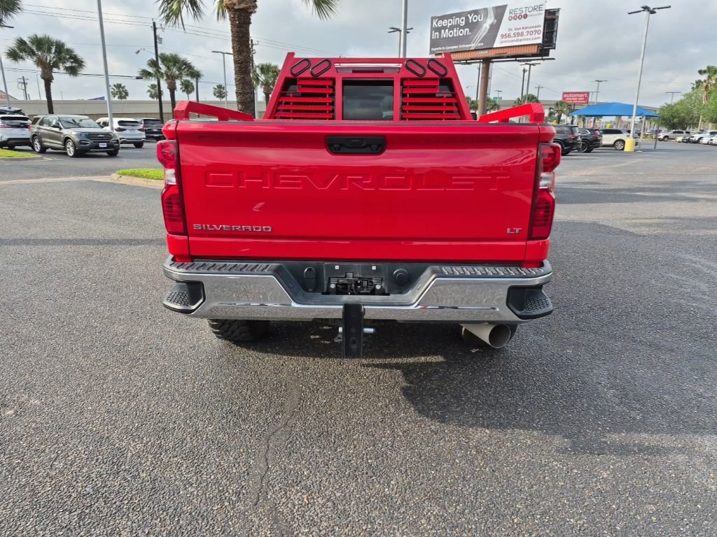 Used 2022 Chevrolet Silverado 2500 LT w/ Convenience Package image 4