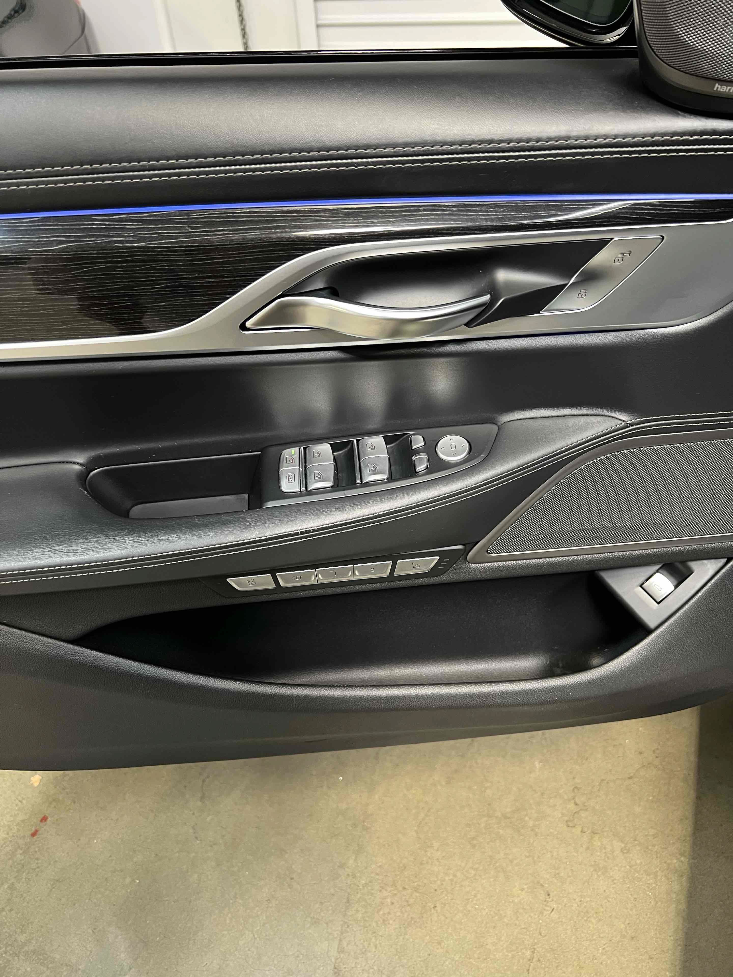 Used 2018 BMW 750i RWD image 70