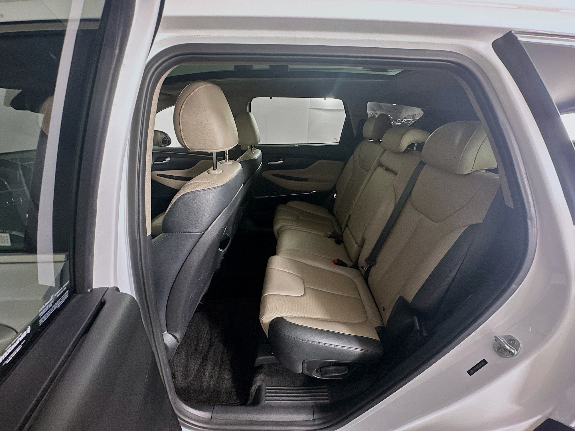 Used 2020 Hyundai Santa Fe SEL FWD image 27