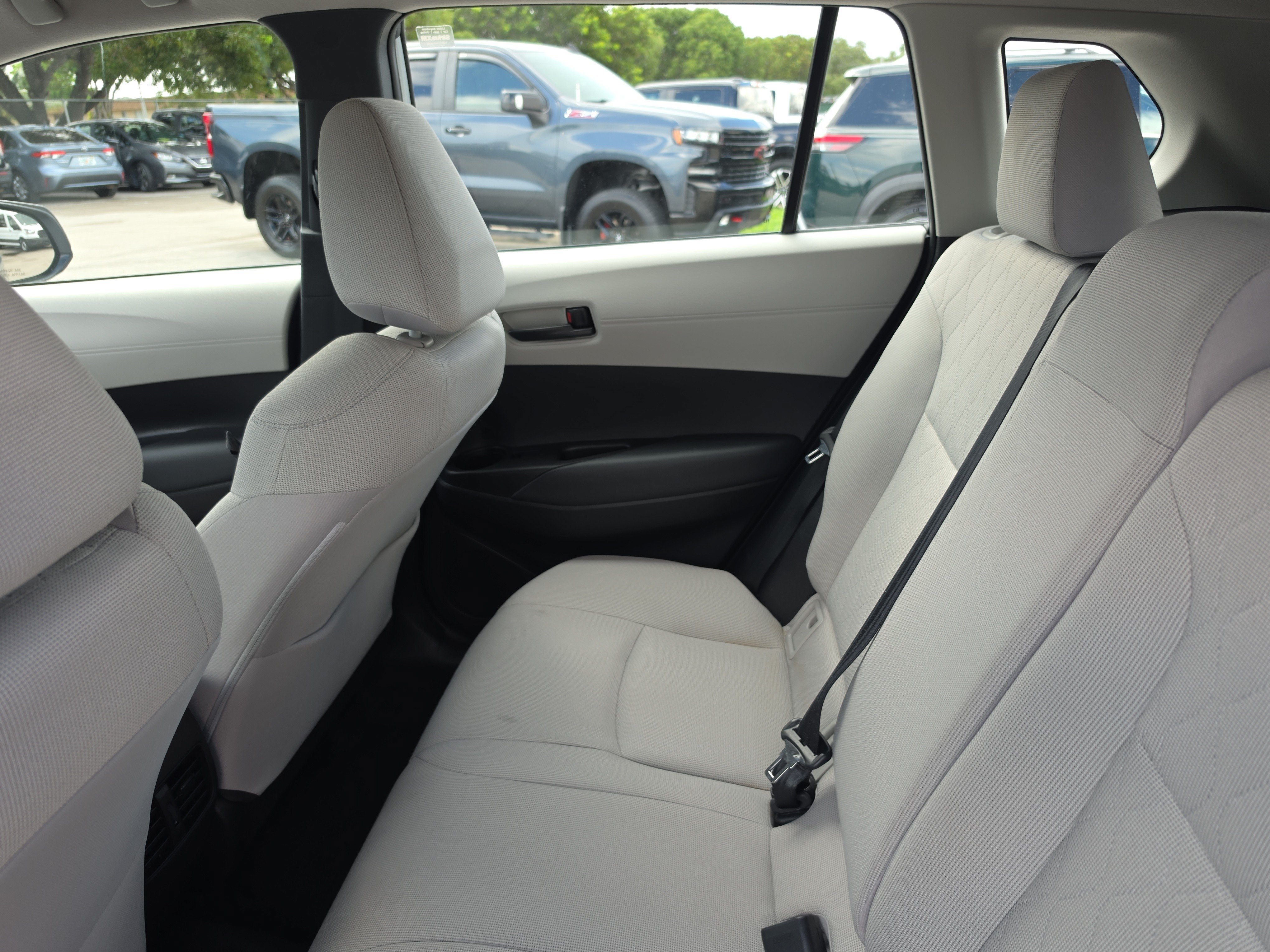 Used 2025 Toyota Corolla Cross L FWD image 16