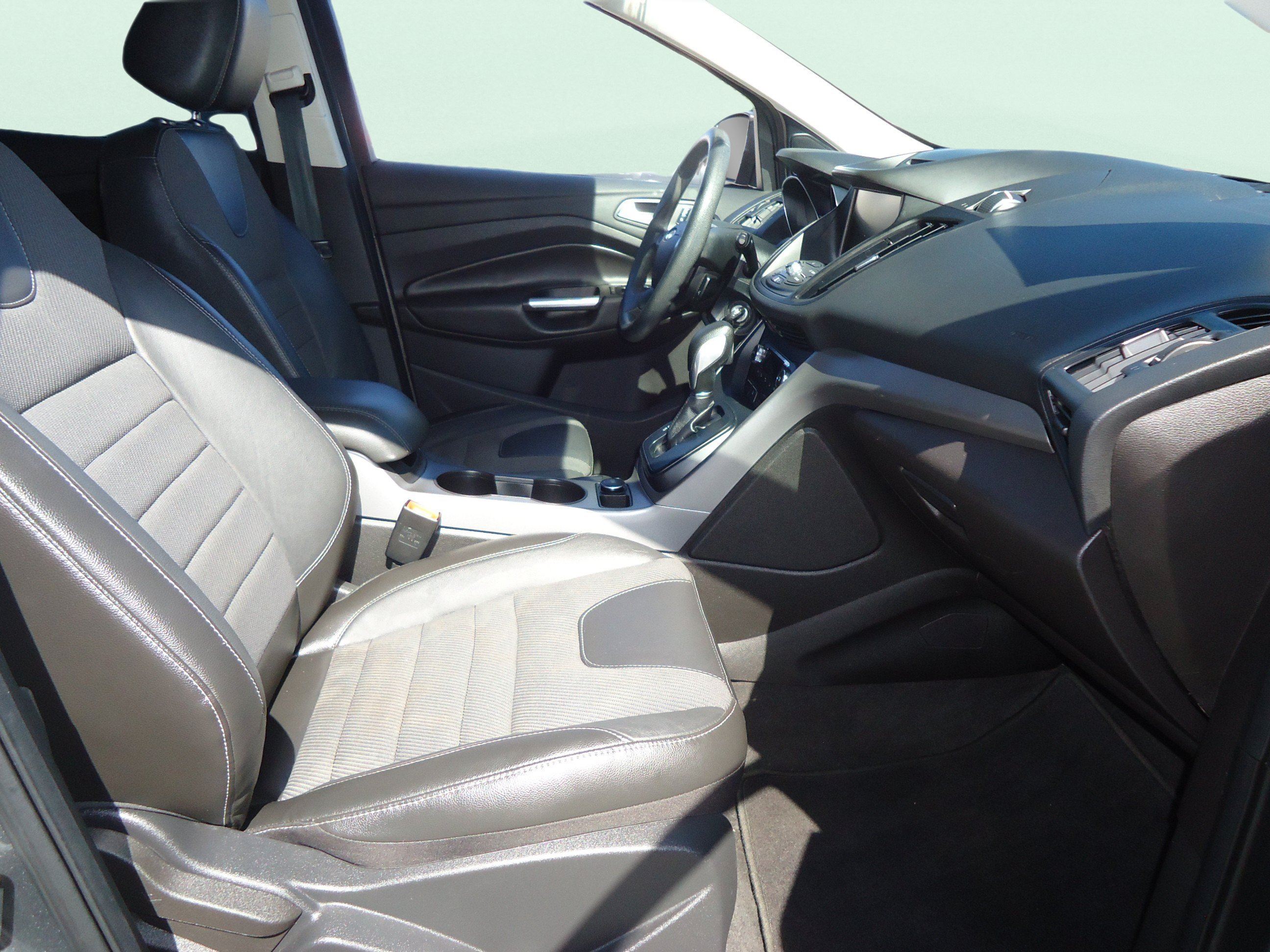 Used 2014 Ford Escape SE w/ SE Chrome Package FWD image 23