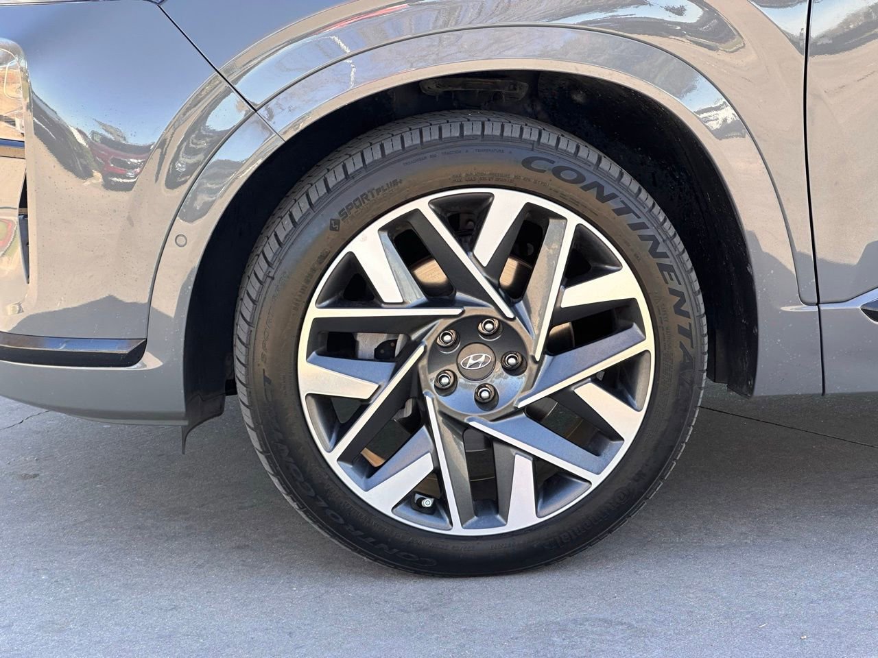 Used 2023 Hyundai Santa Fe Calligraphy w/ Cargo Package image 10