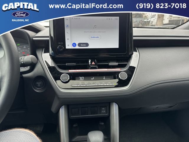Used 2025 Toyota Corolla Cross SE w/ Moonroof Package image 26