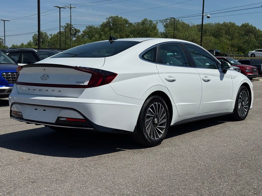 Certified 2023 Hyundai Sonata SEL w/ Cargo Package FWD image 12