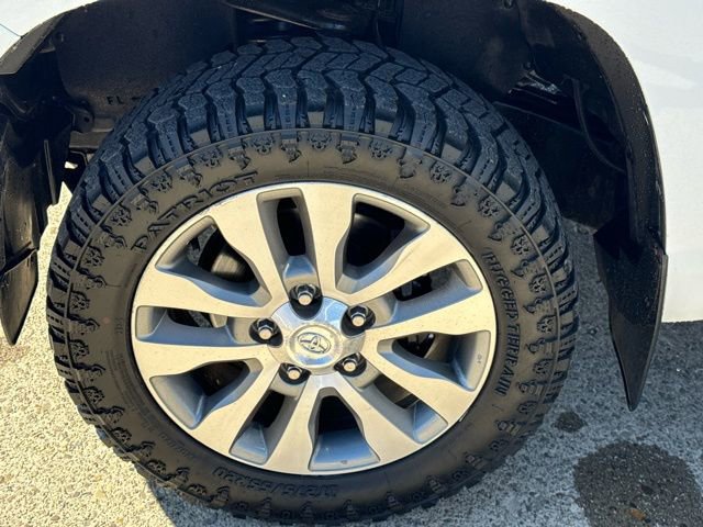 Used 2017 Toyota Tundra Limited w/ Limited Premium Package image 26