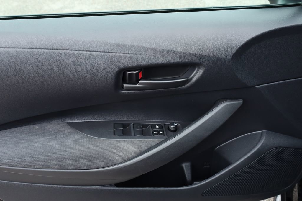 Used 2024 Toyota Corolla LE image 30
