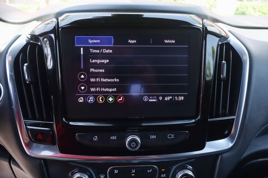 Used 2022 Chevrolet Traverse LT image 28