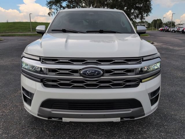 Used 2023 Ford Expedition Platinum AWD/4WD image 3