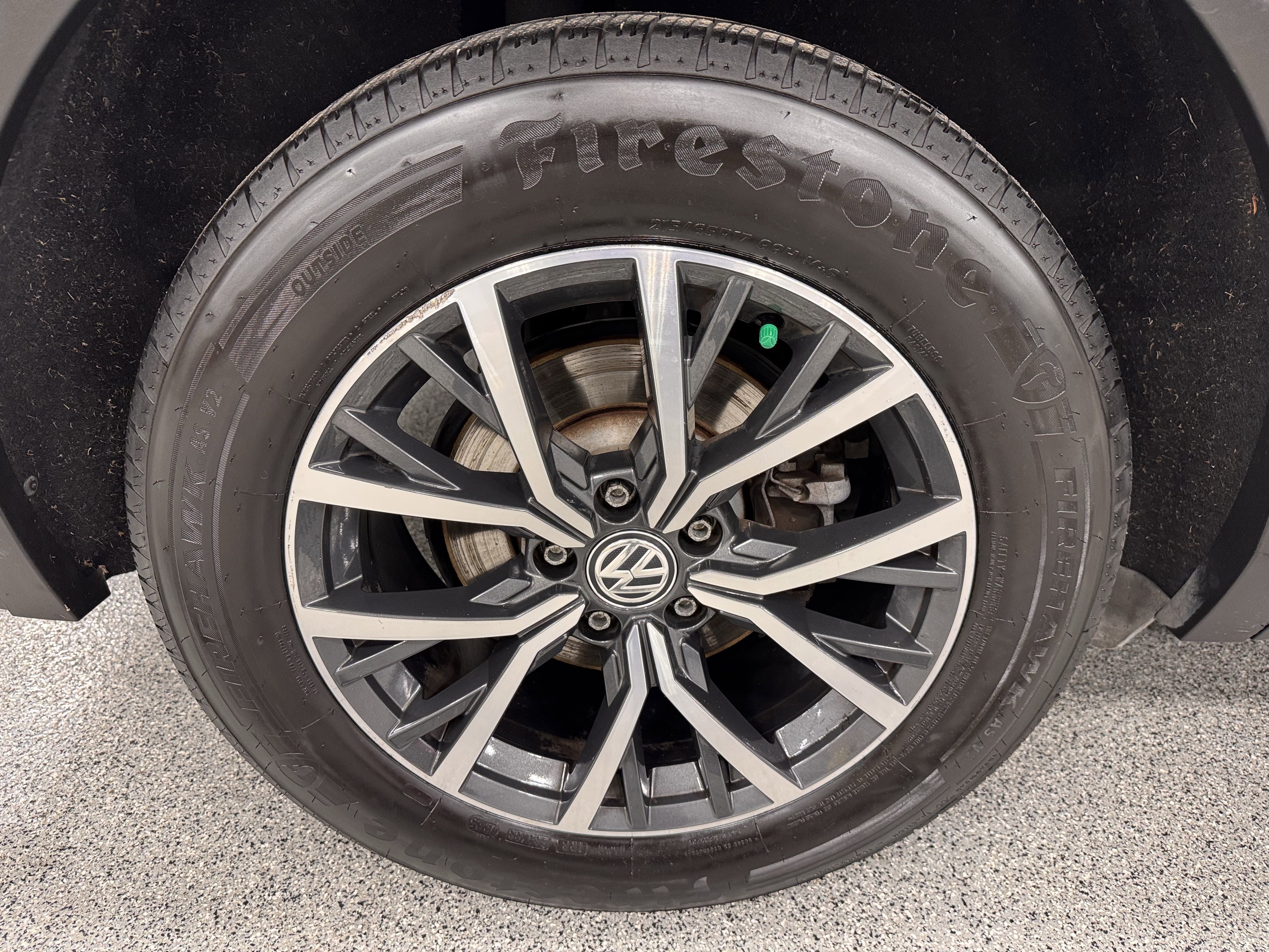 Used 2019 Volkswagen Tiguan SE w/ Panoramic Sunroof Package image 29