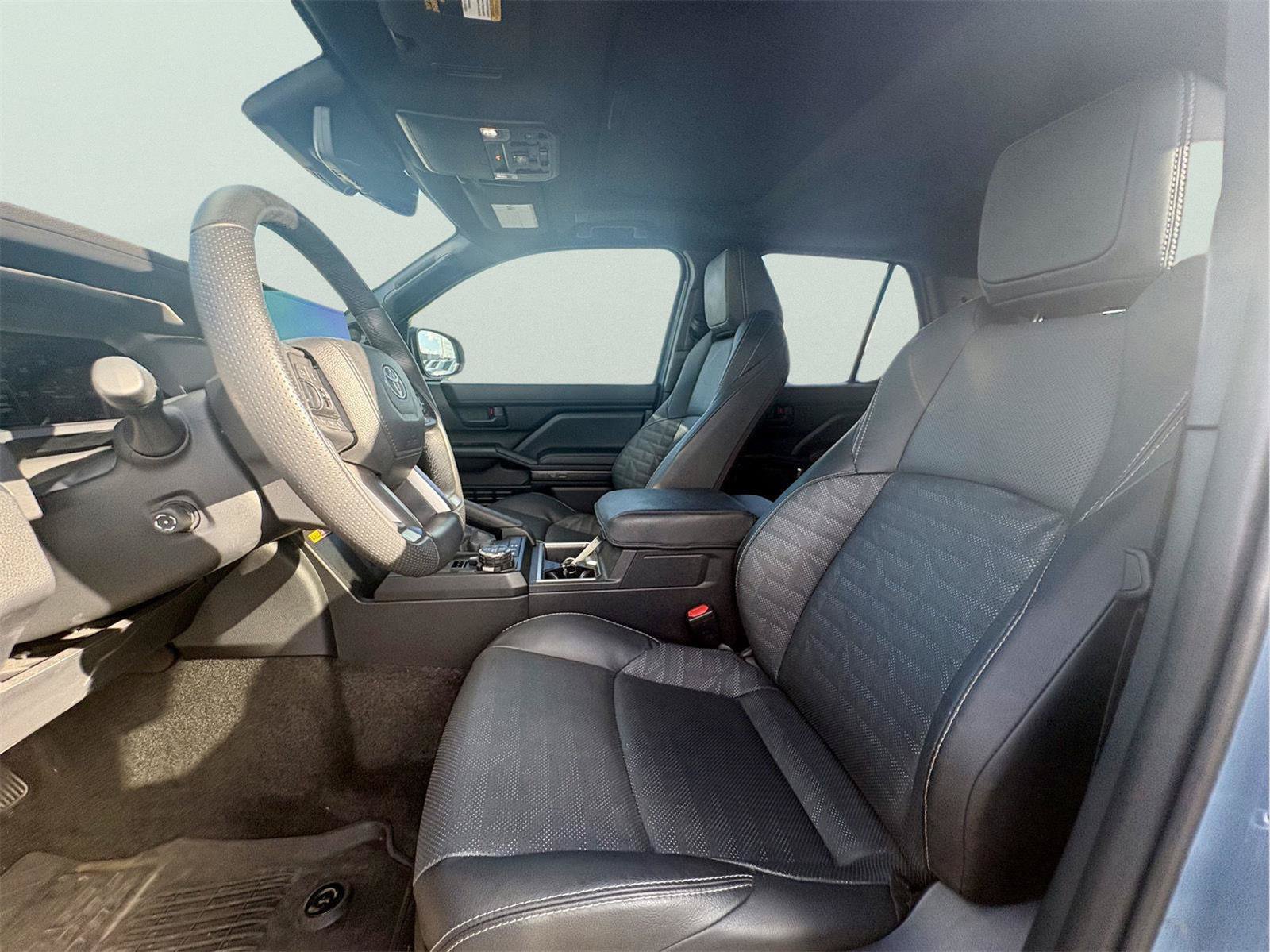 Used 2025 Toyota 4Runner TRD Off-Road Premium w/ Tow Technology Package AWD/4WD image 12