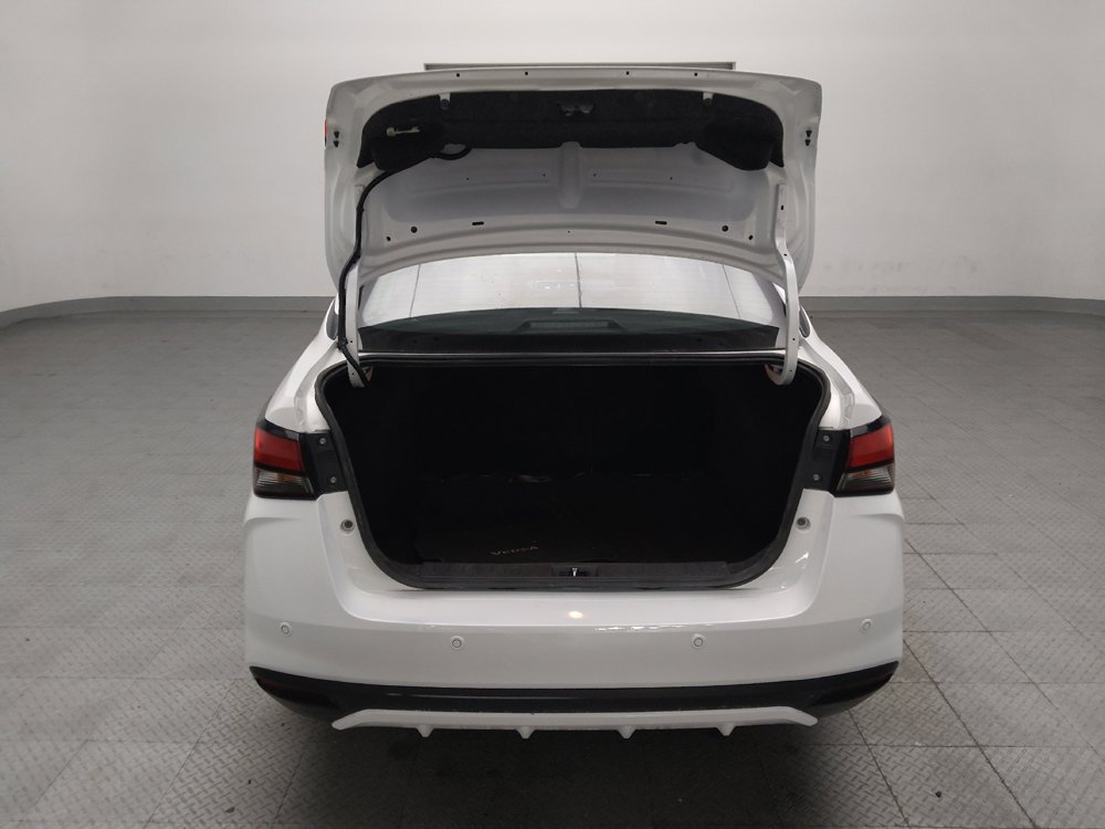 Used 2025 Nissan Versa SV FWD image 29