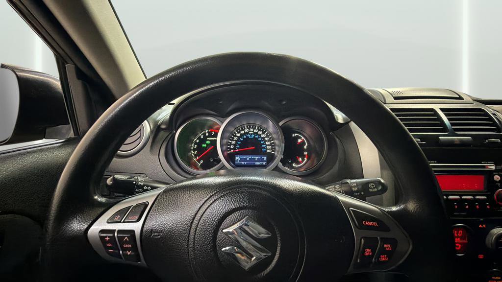 Used 2010 Suzuki Grand Vitara Premium image 30