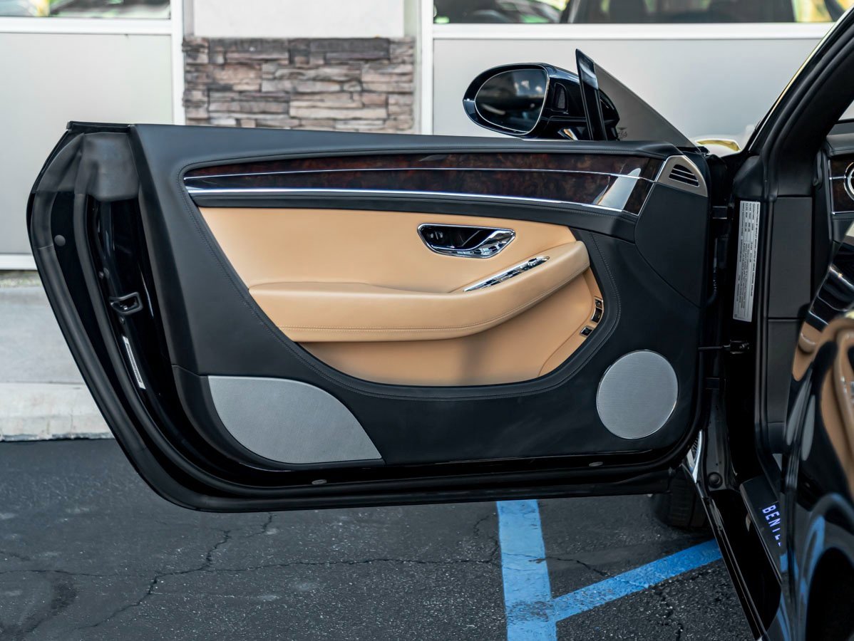 Used 2021 Bentley Continental GT image 17