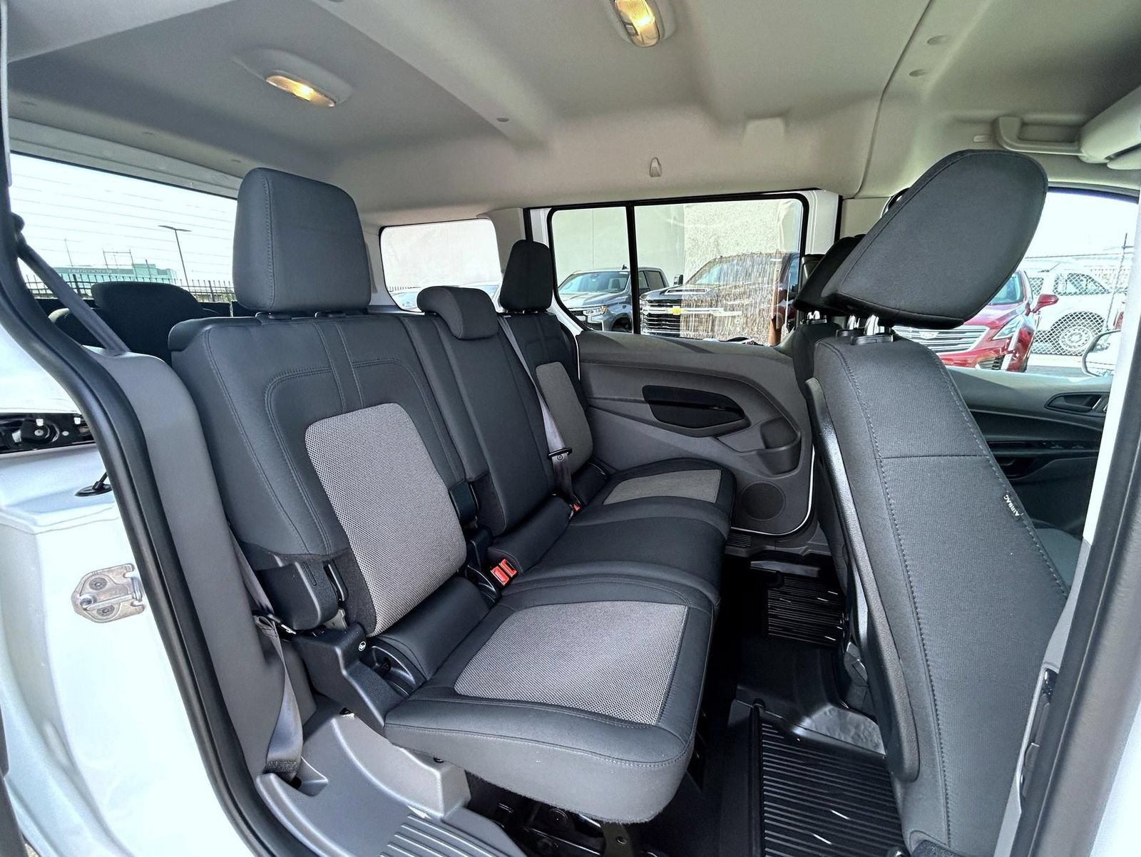 Used 2020 Ford Transit Connect XL FWD image 18
