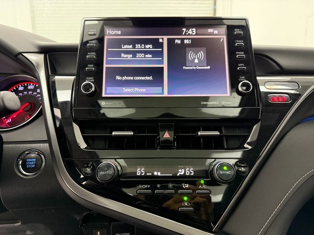 Used 2021 Toyota Camry XSE image 13