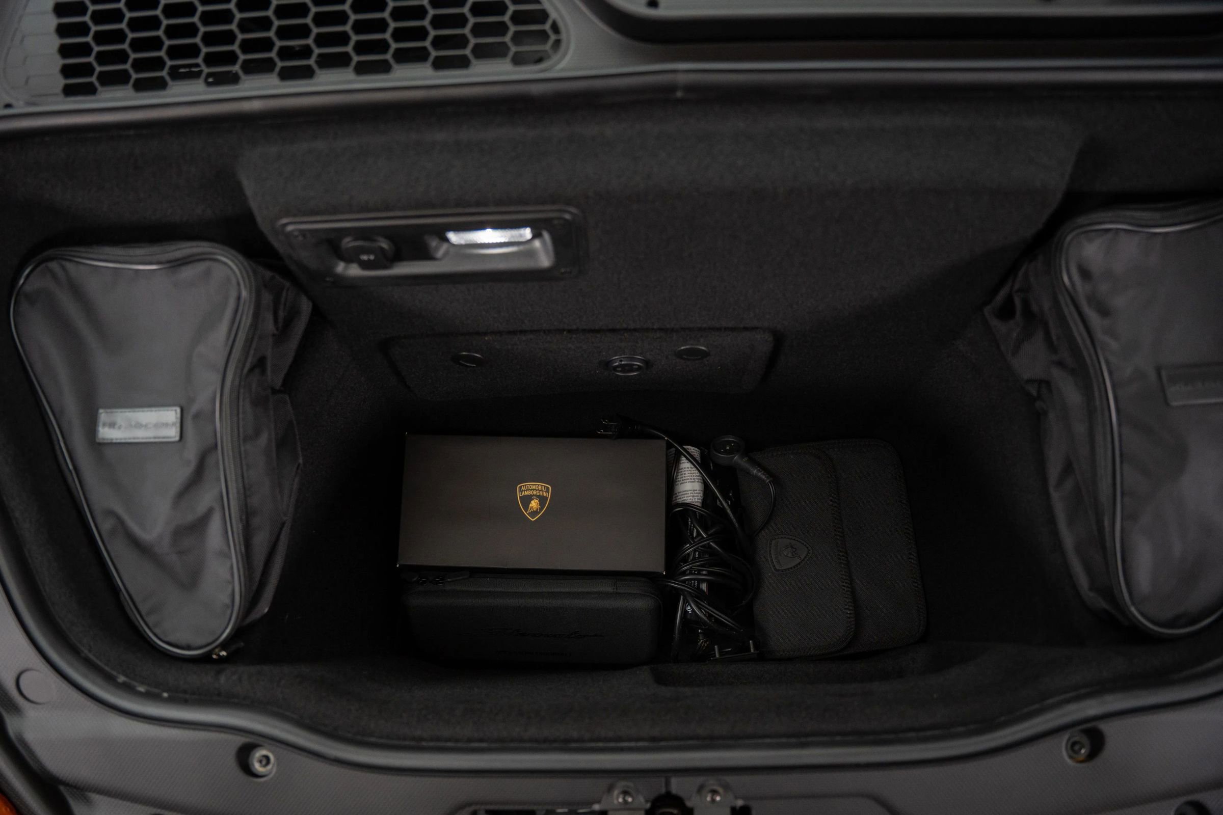 Used 2023 Lamborghini Huracan Sterrato image 15