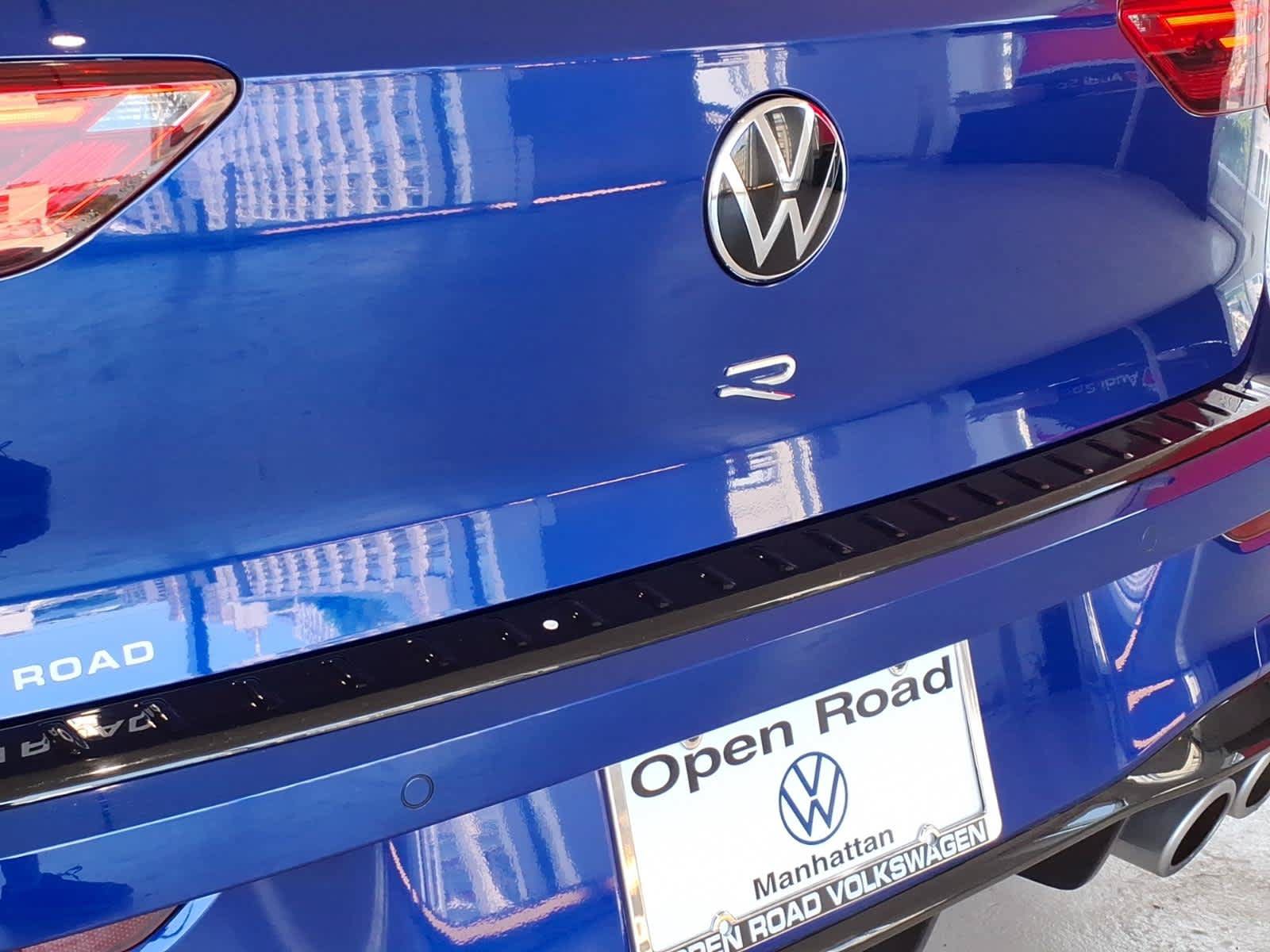 Used 2023 Volkswagen Golf R AWD/4WD image 10