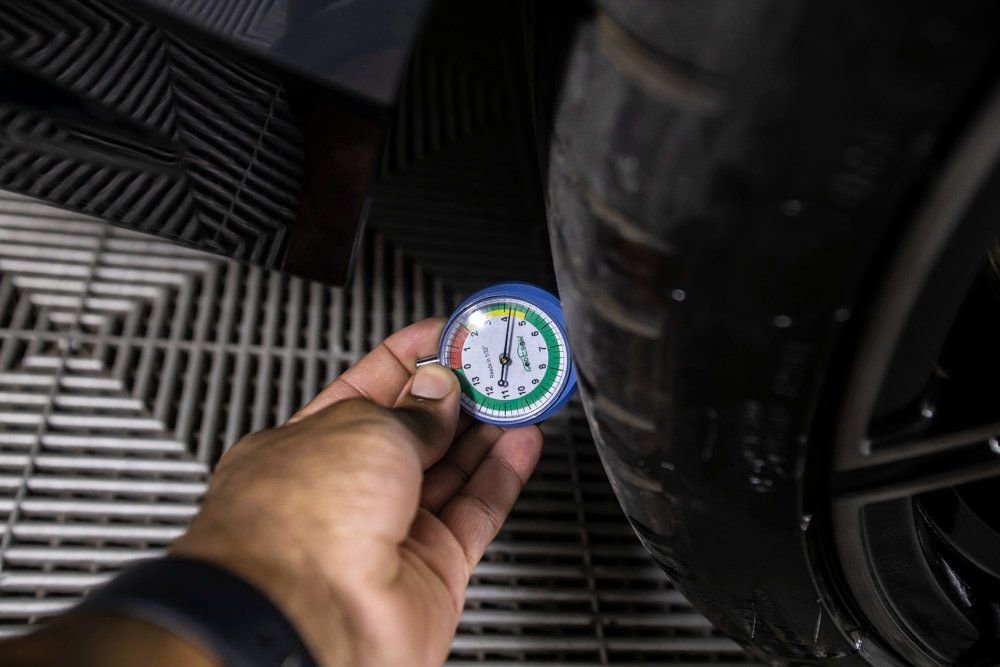 Used 2023 BMW M3 w/ M Carbon Exterior Package image 43