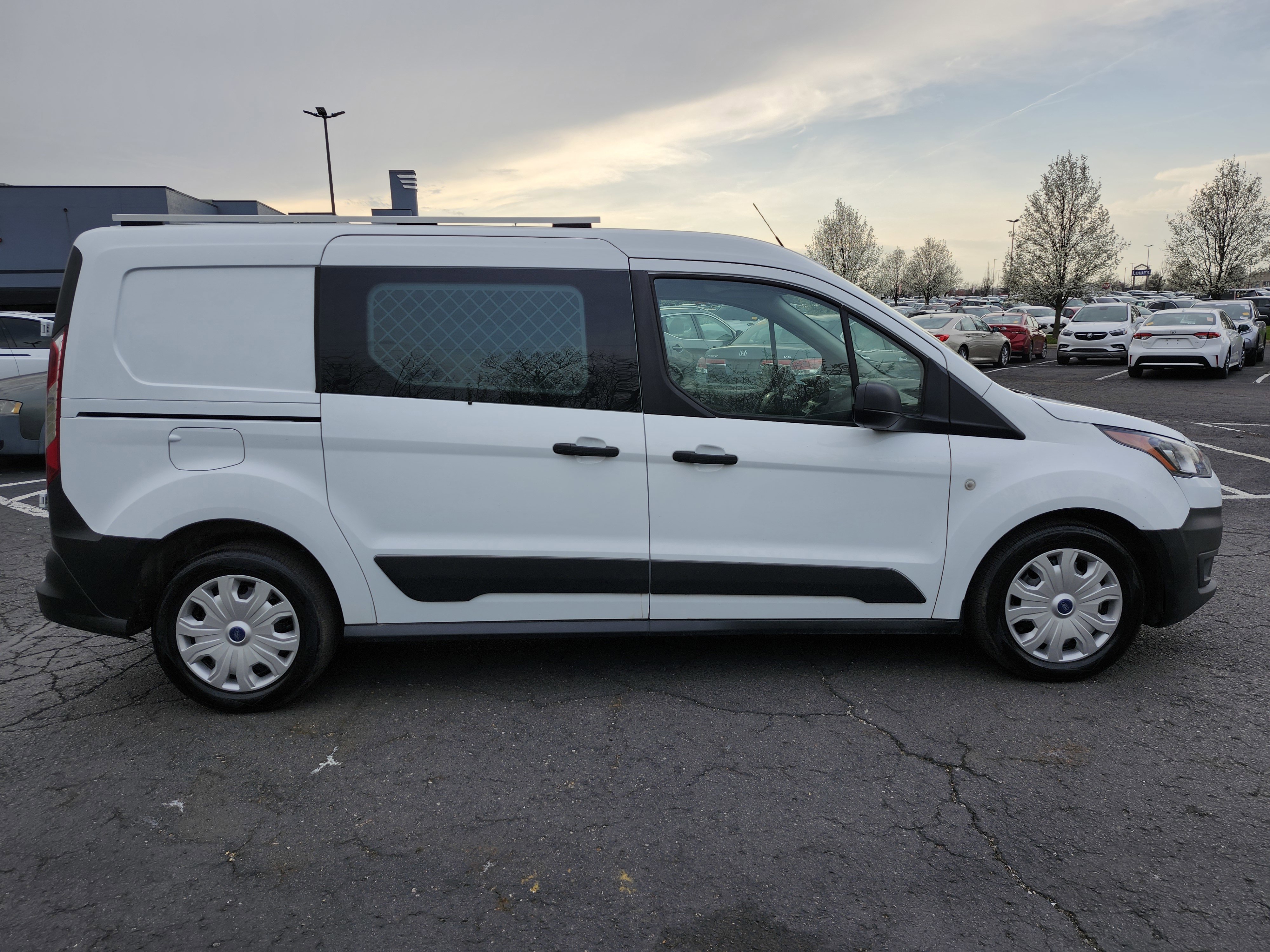 Used 2023 Ford Transit Connect XL image 17