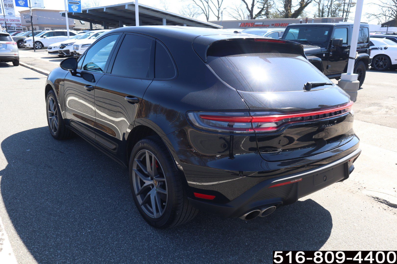 Used 2023 Porsche Macan S image 8