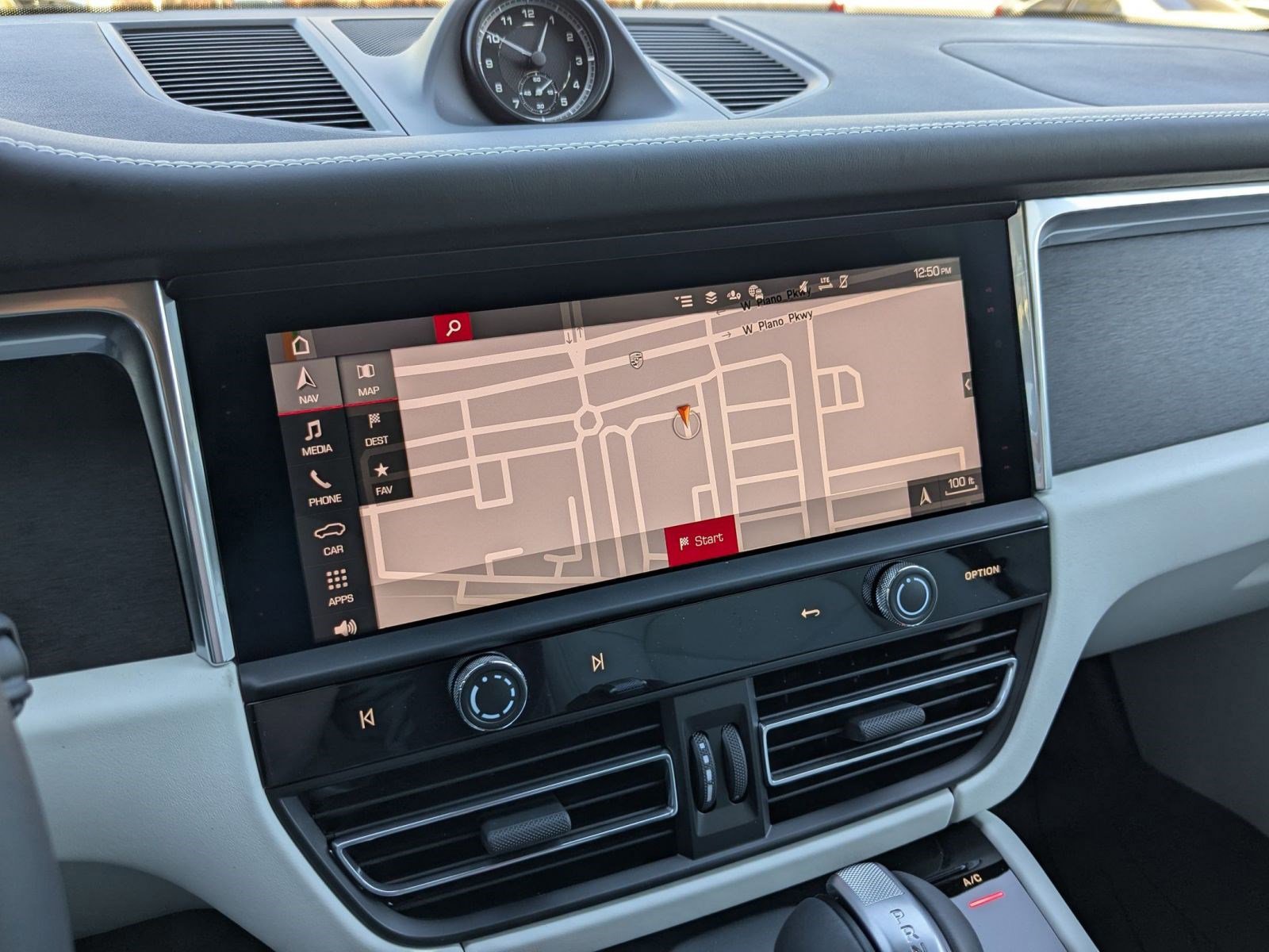 New 2026 Porsche Macan GTS image 17