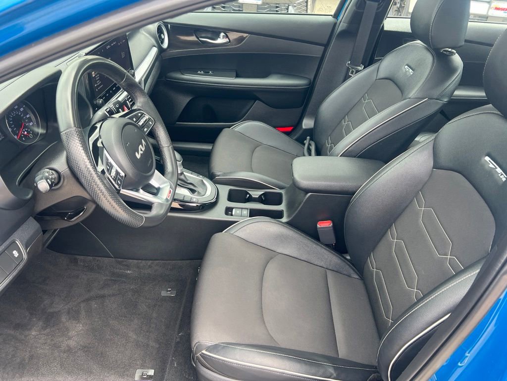 Certified 2023 Kia Forte GT-Line w/ GT-Line Premium Package FWD image 4