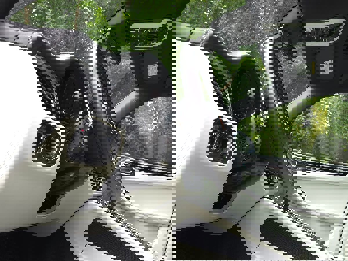 Used 2023 Porsche Macan image 28