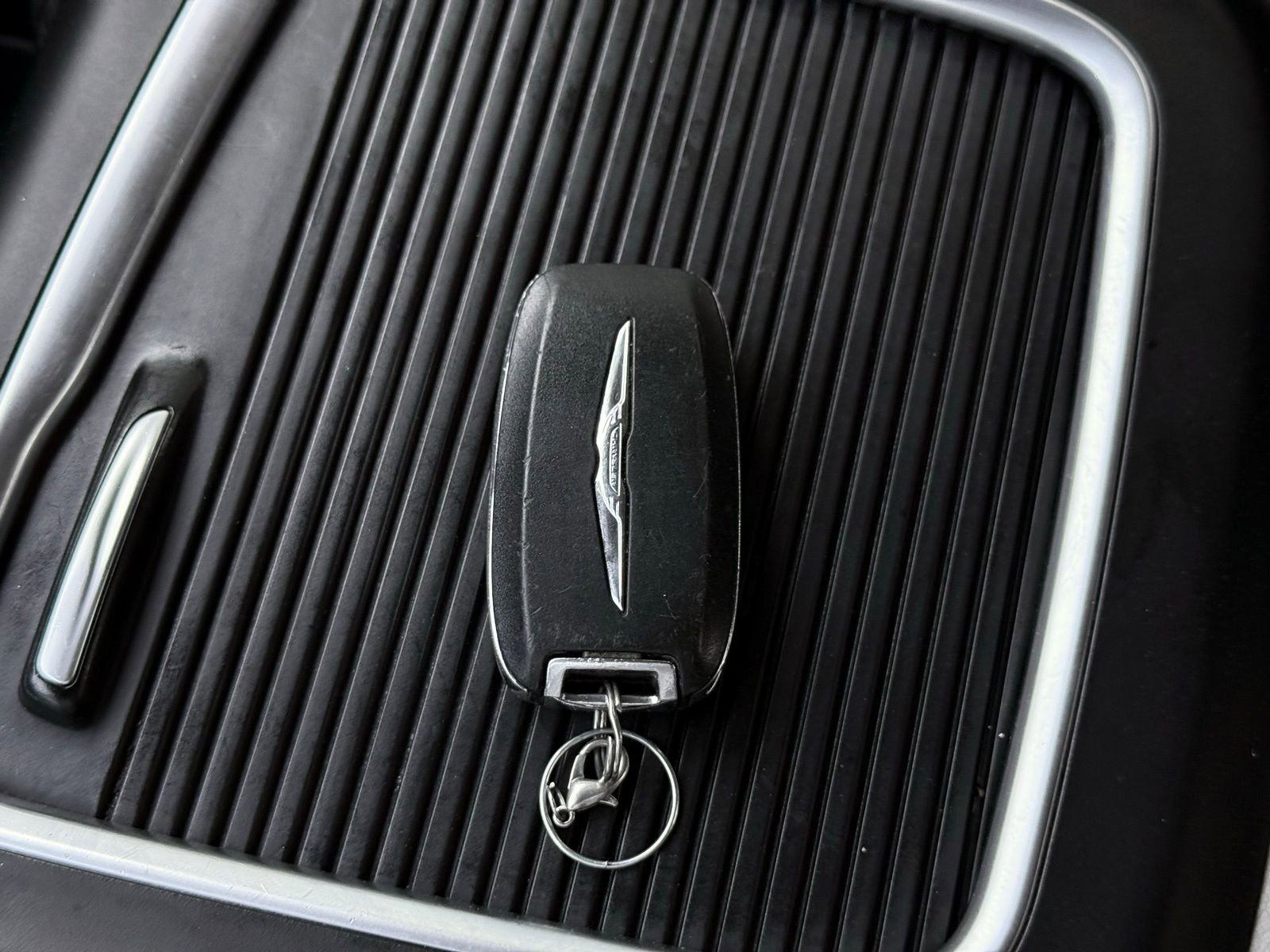 Used 2020 Chrysler Pacifica Limited FWD image 49