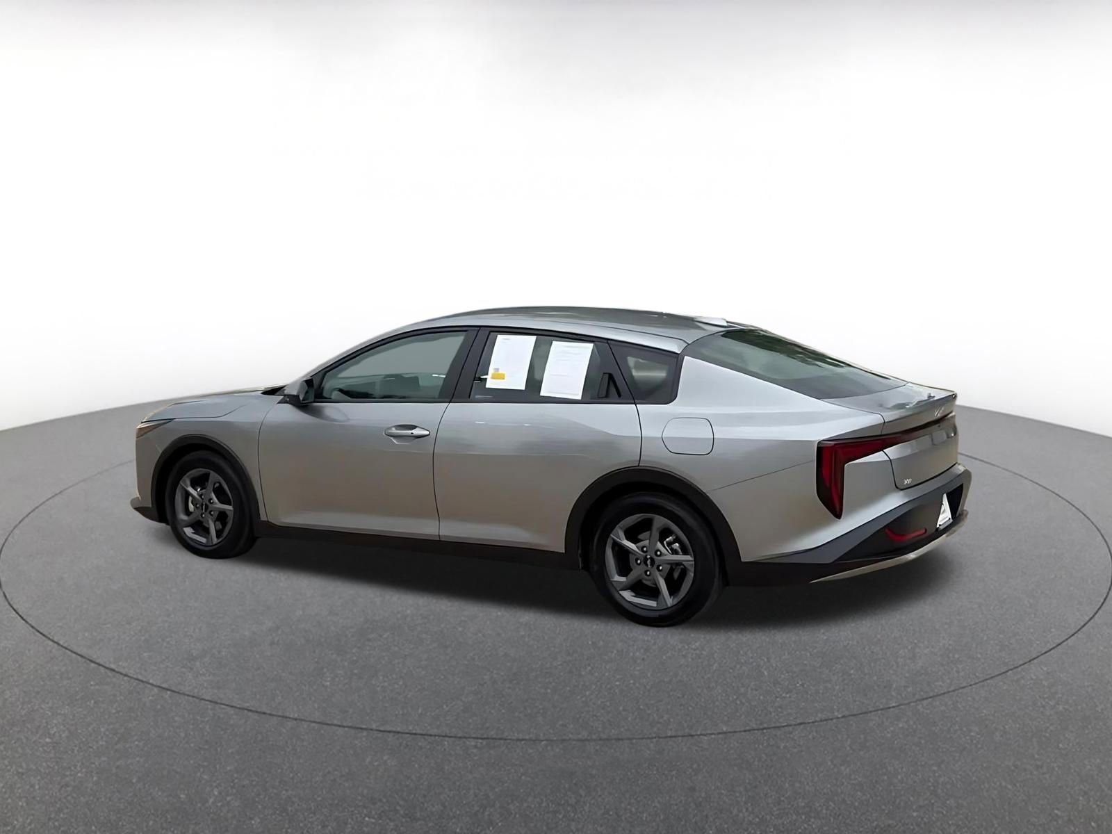 Used 2025 Kia K4 FWD image 10
