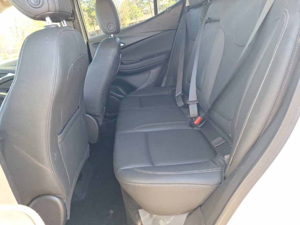 Certified 2024 Buick Encore GX Sport Touring w/ Comfort Package image 24