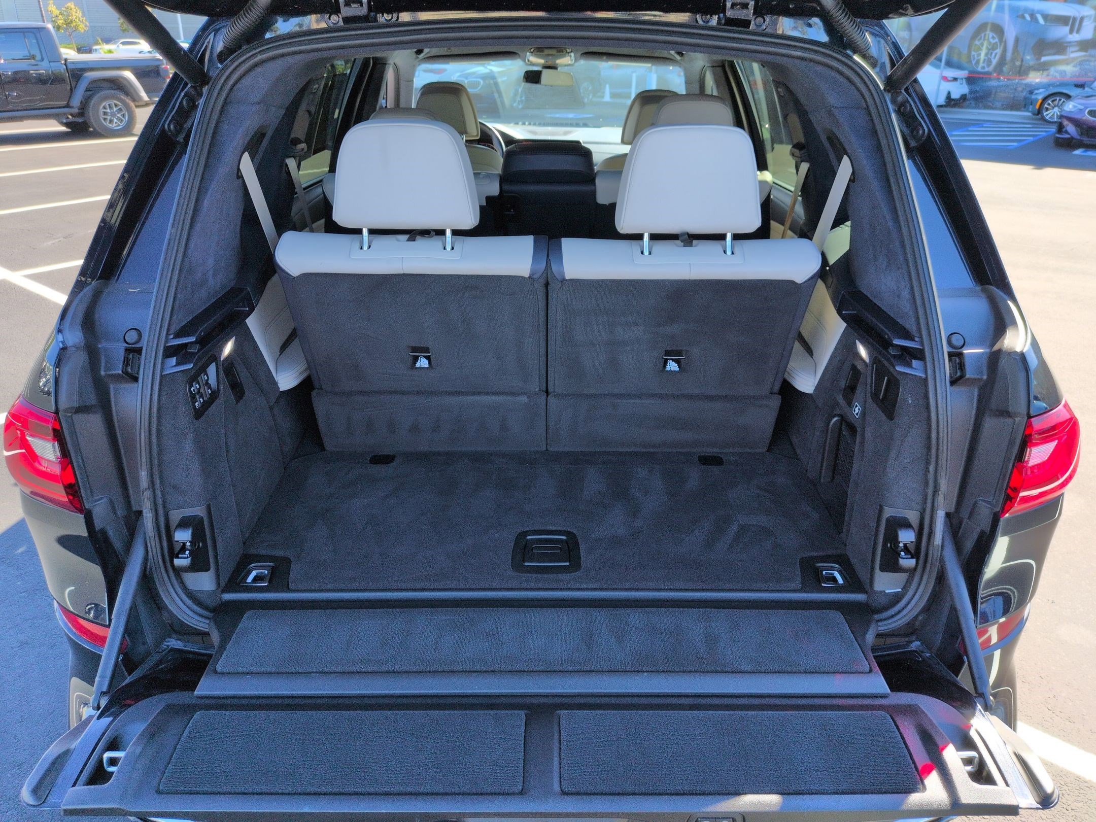 Used 2019 BMW X7 xDrive40i w/ Premium Package image 33