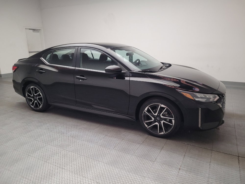 Used 2025 Nissan Sentra SR FWD image 11