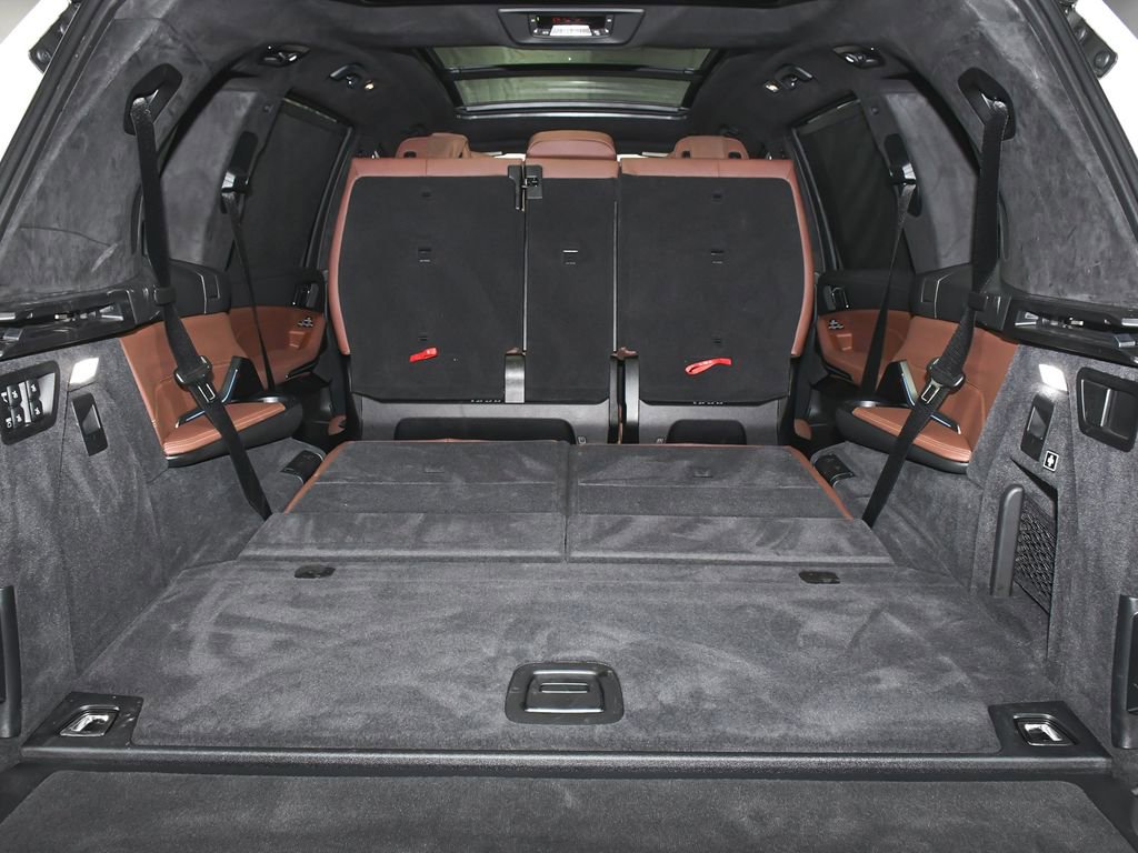 Used 2026 BMW X7 M60i image 77