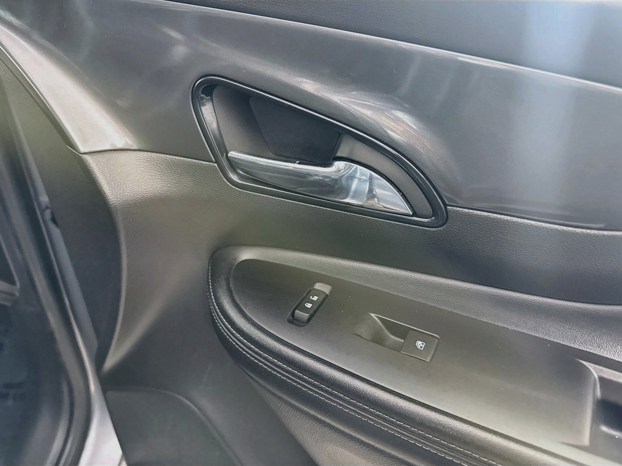 Used 2019 Buick Encore Preferred w/ Safety Package FWD image 31