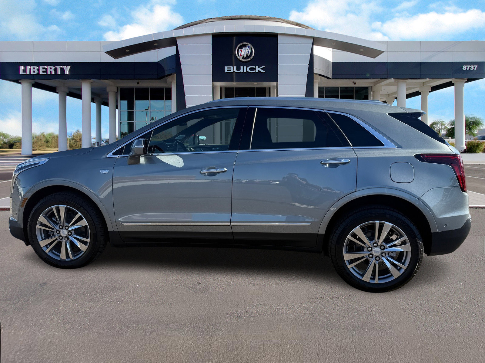 Used 2023 Cadillac XT5 Premium Luxury w/ Platinum Package image 6