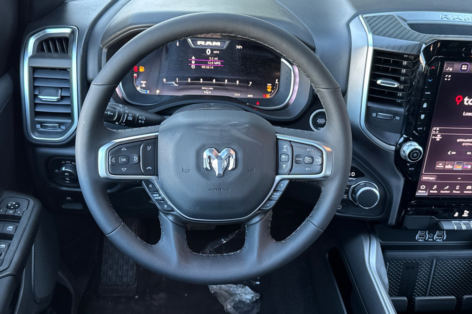New 2026 RAM 1500 4x4 Crew Cab image 13