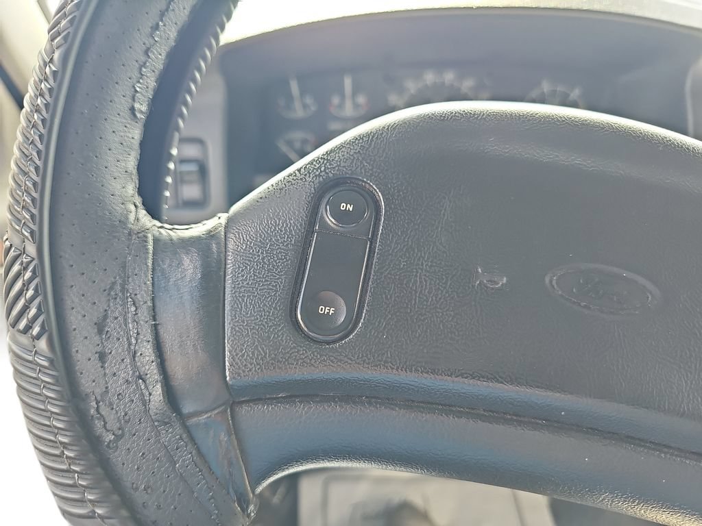 Used 1997 Ford F350 2WD Crew Cab image 17