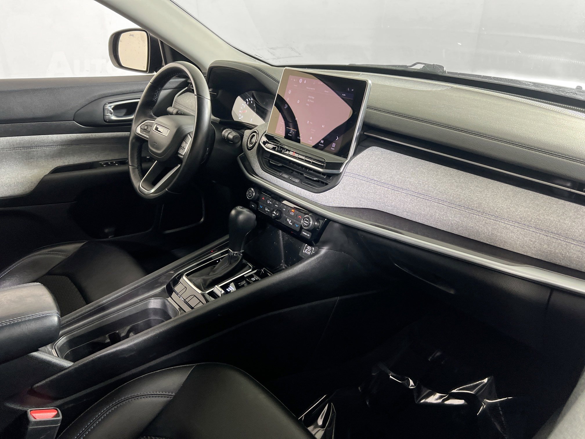 Used 2022 Jeep Compass Latitude w/ Convenience Group image 26