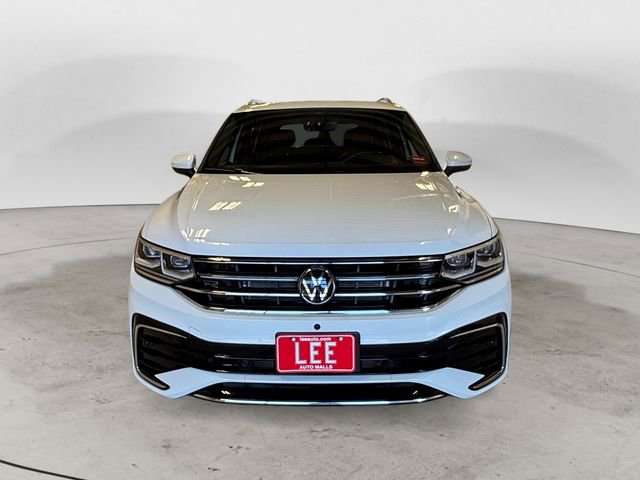 Used 2024 Volkswagen Tiguan SEL R-Line AWD/4WD image 8